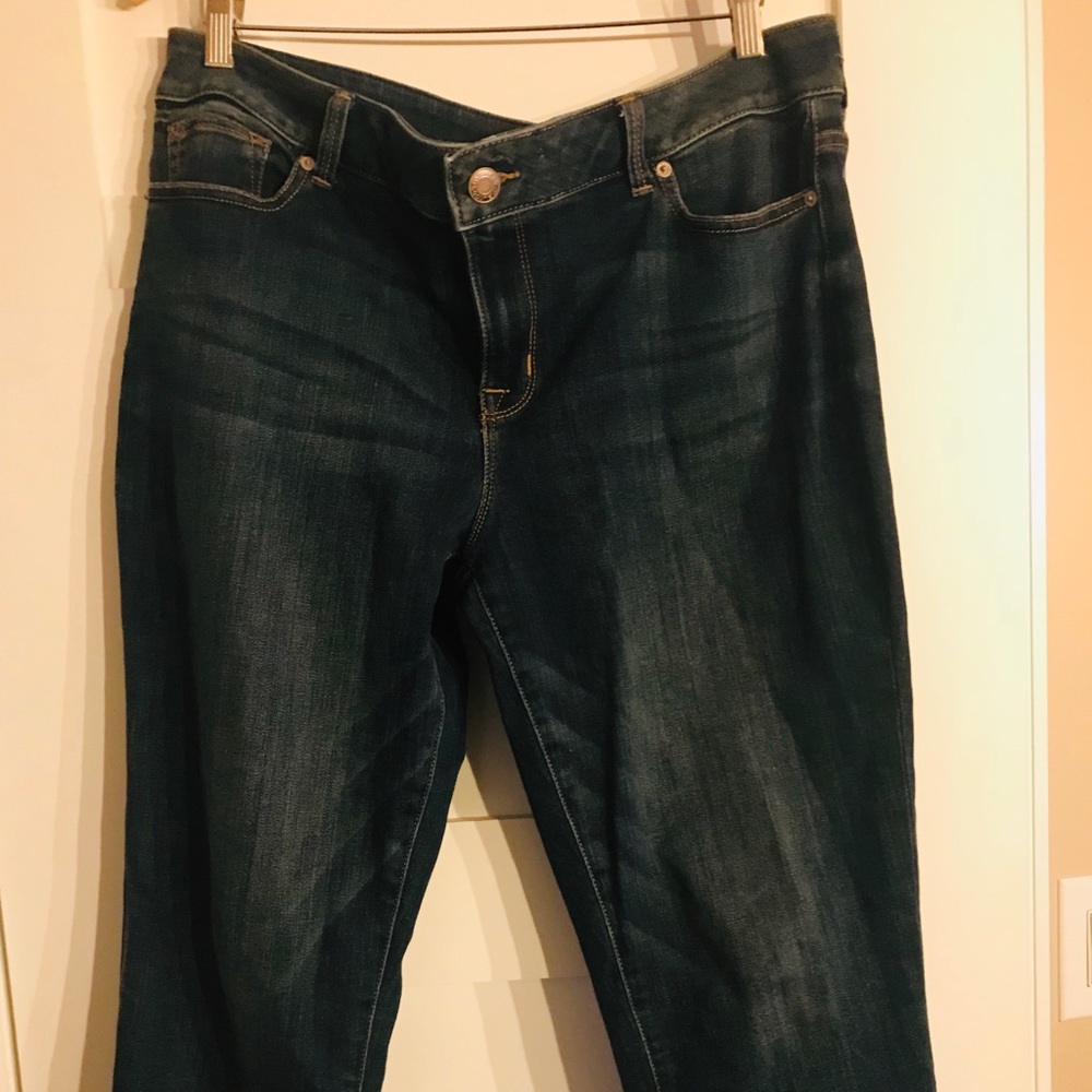 Mid rise crop jeans